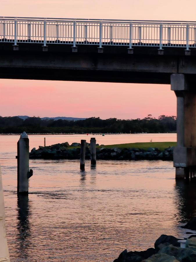 South Pacific Palms Motor Inn Tuncurry Eksteriør billede